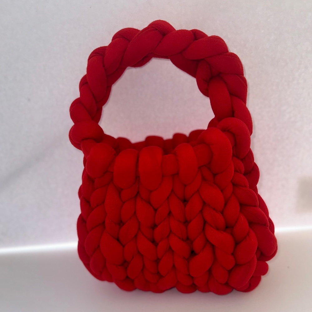 Cozy & Stylish Hand-Knit Purse - Statement Piece - Wyntry Blyss Creations